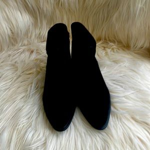 Via Spiga black suede booties, cushioned insole, for ultimate comfort, size 8.